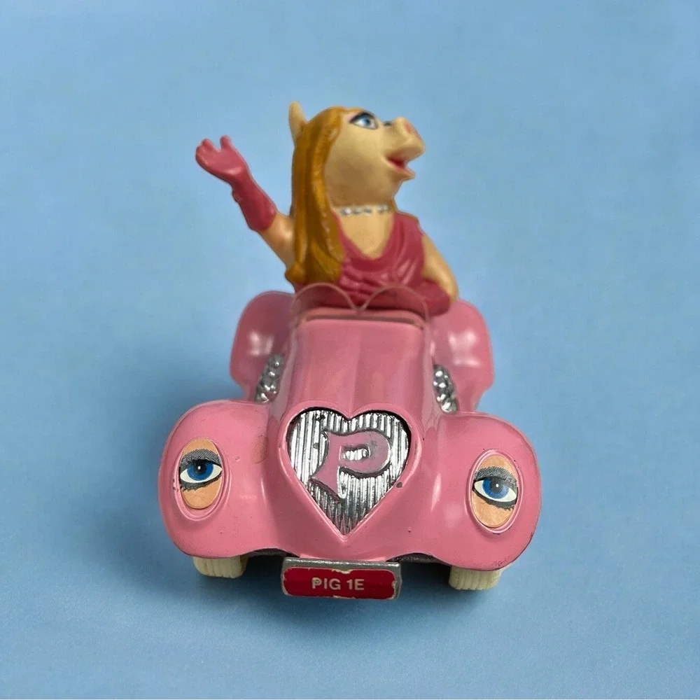 Vintage 1979 Corgi Miss Piggy In Pink Metal Car Jim Henson